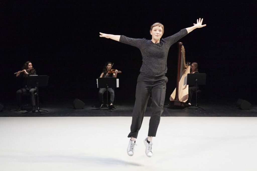 GISELLE... - une pièce de François Gremaud avec Samantha van Wissen sur une musique de Luca Antignani. Théâtre de Vidy, Lausanne, le 06 janvier 2021. ©Dorothée Thébert Filliger