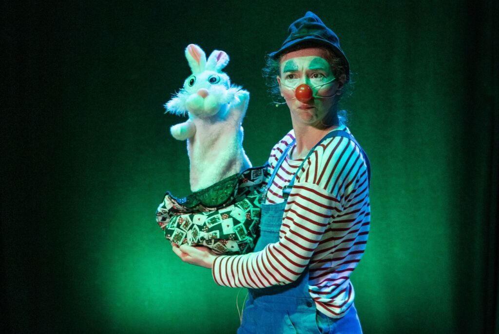 Augustine fait son cirque
