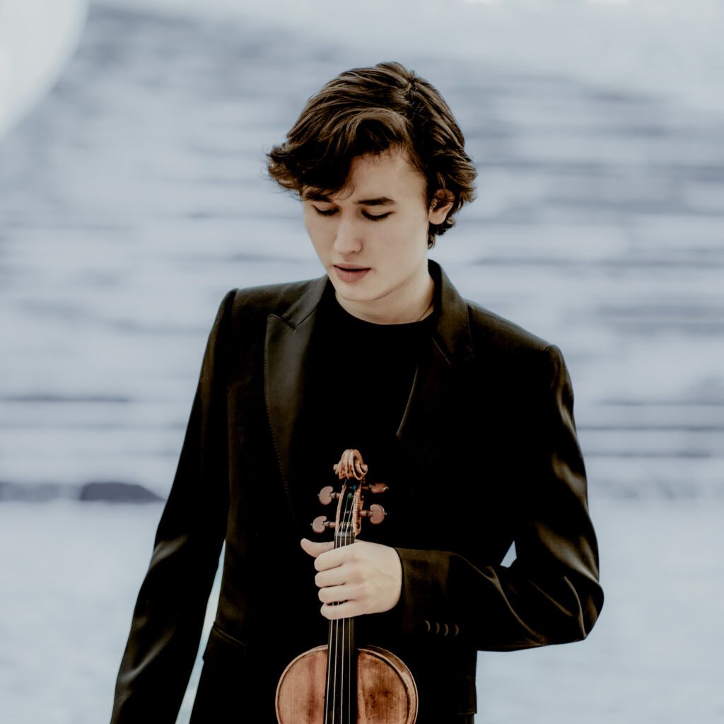Daniel Lozakovich © Lyodoh Kaneko