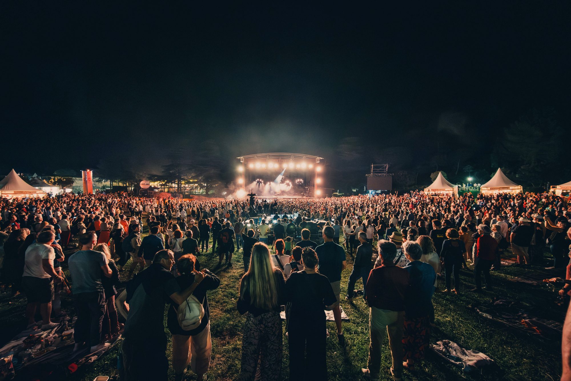 © jontychampelovier festival Bacchus